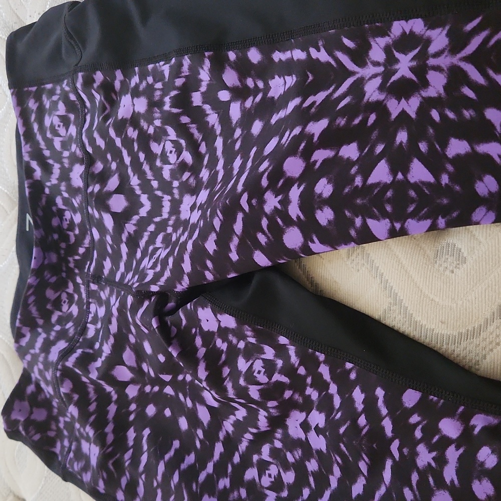 Z by Zella  capri  leggings